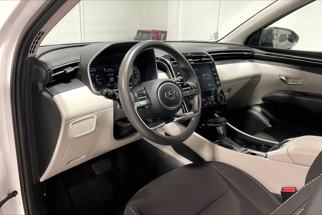 Used 2023 Hyundai Tucson SEL AWD/4WD image 16
