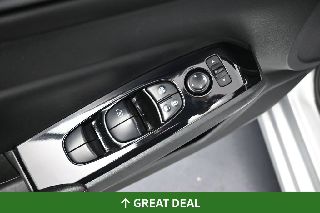 Used 2024 Nissan Altima 2.5 SR FWD image 30