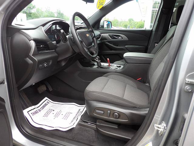 Used 2023 Chevrolet Traverse LT AWD/4WD image 13