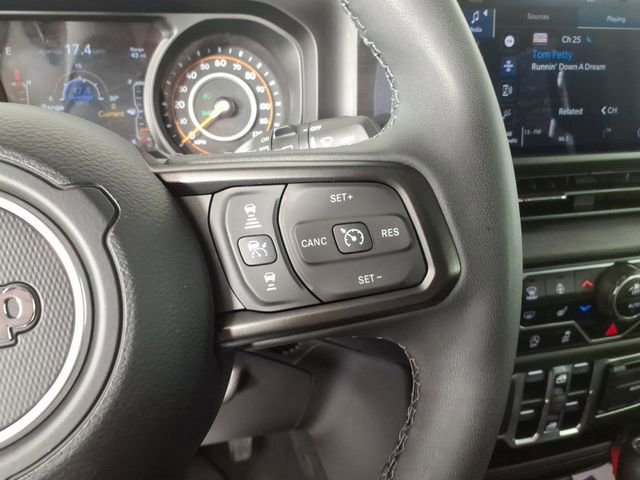 Used 2025 Jeep Wrangler Sport S AWD/4WD image 18