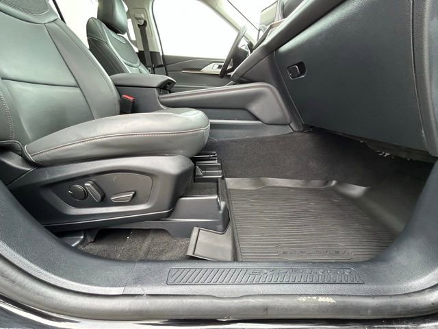 Used 2025 Ford Explorer Active w/ Active Comfort Package AWD/4WD image 34