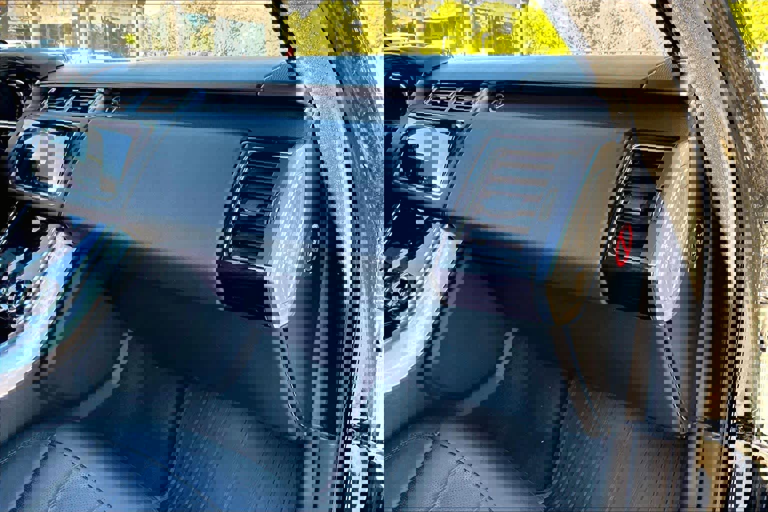 Used 2019 Land Rover Range Rover Sport HSE image 18