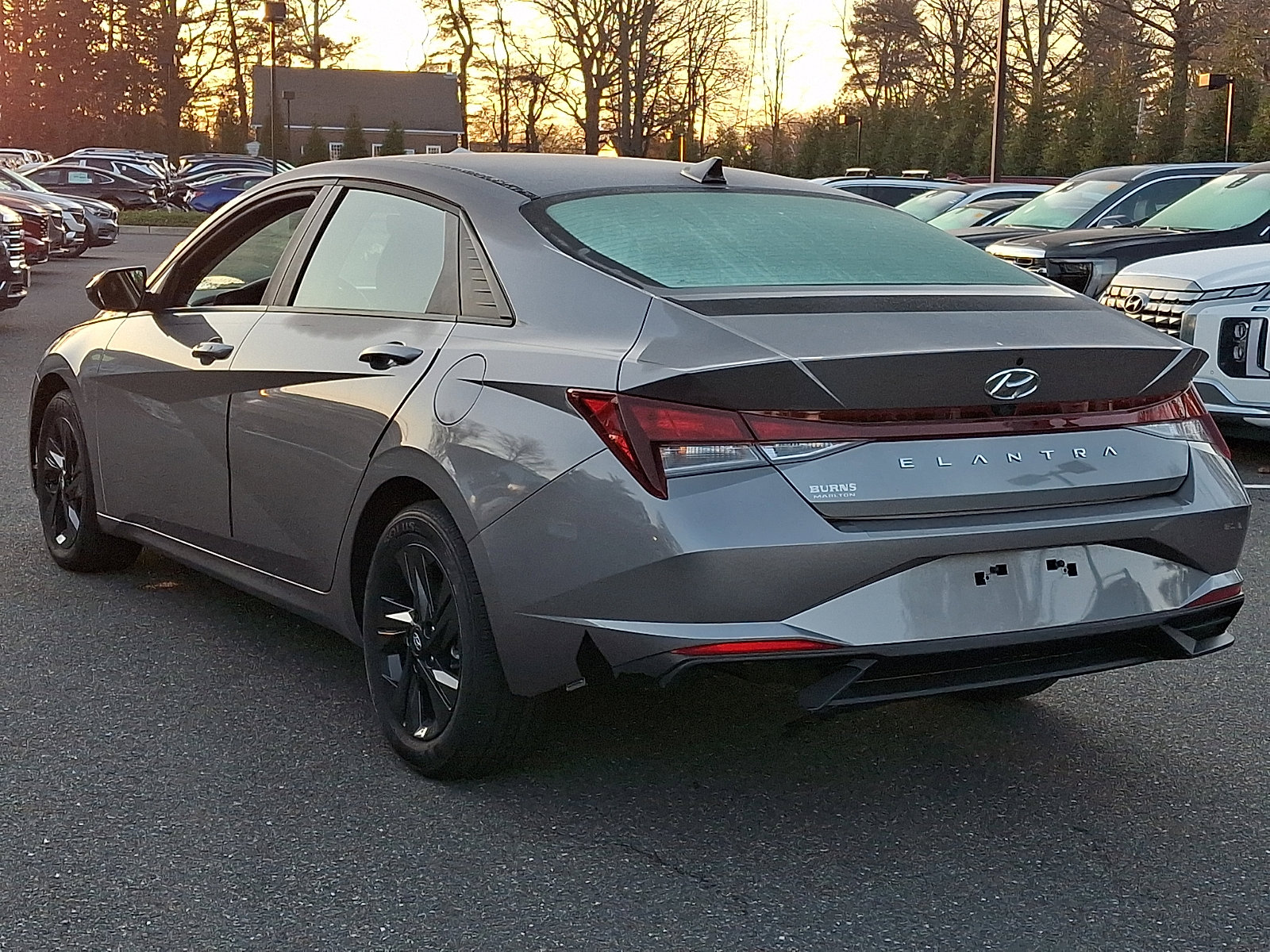 Used 2023 Hyundai Elantra SEL image 4