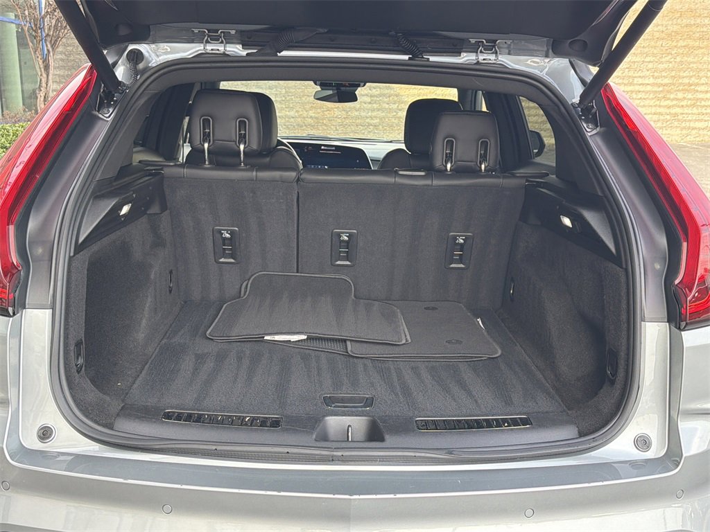 Certified 2025 Cadillac XT4 Premium Luxury image 14