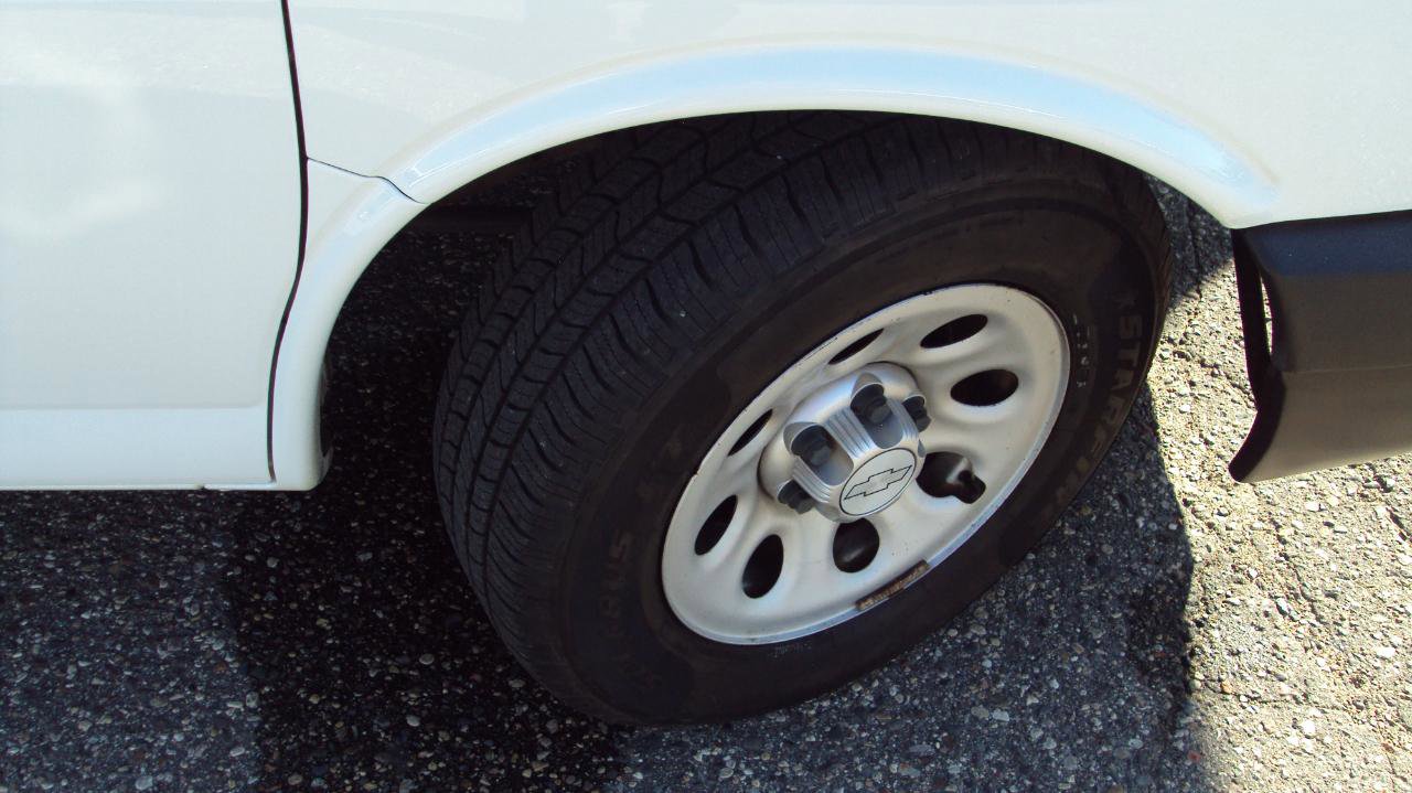 Used 2014 Chevrolet Express 1500 AWD image 36