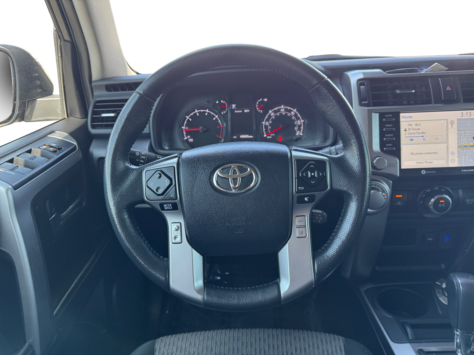 Used 2024 Toyota 4Runner SR5 AWD/4WD image 12