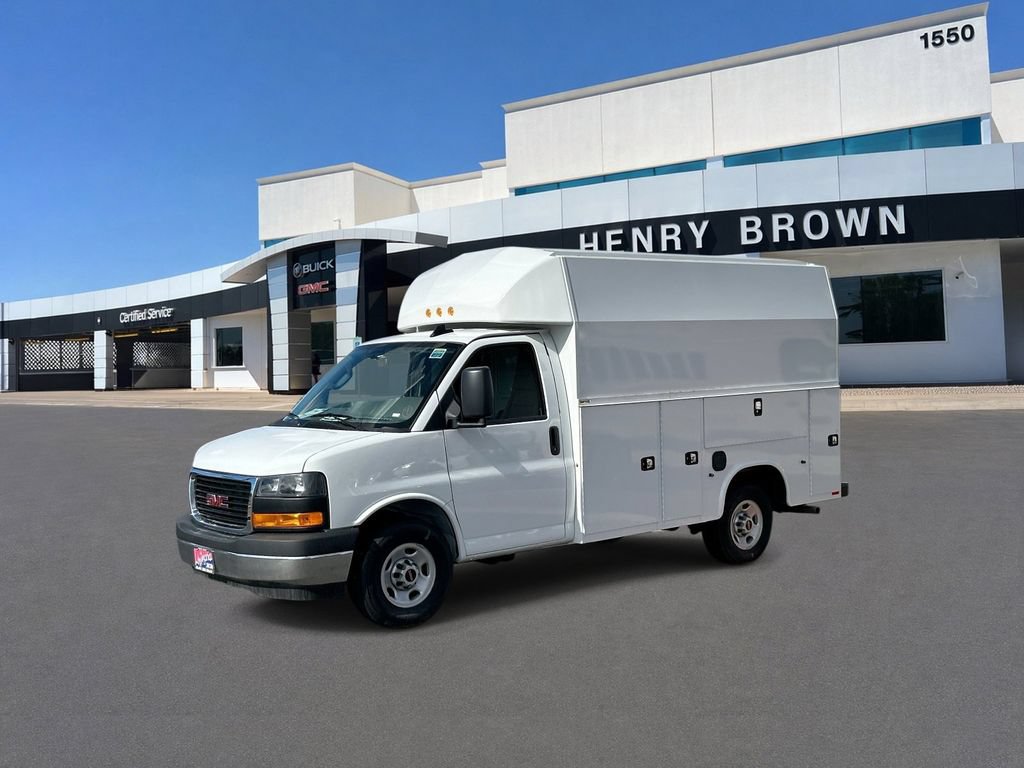 New 2025 GMC Savana 3500 w/ Power Convenience Package RWD image 1