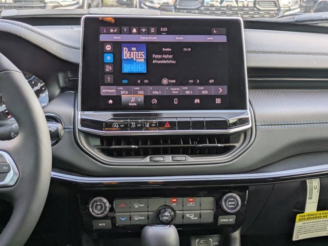 New 2026 Jeep Compass Latitude image 16