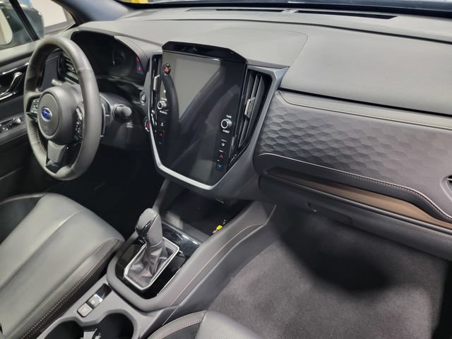 Certified 2025 Subaru Forester Touring AWD/4WD image 17