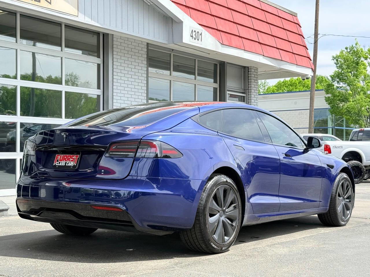 Used 2022 Tesla Model S image 3