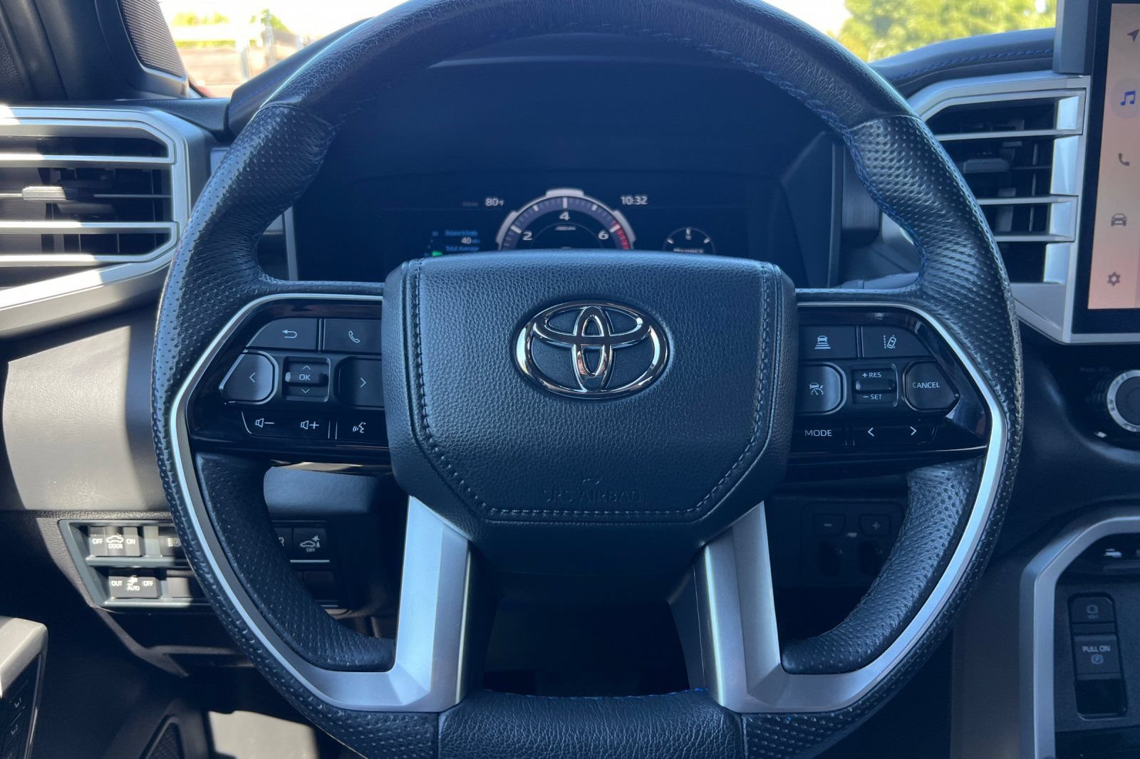 Used 2025 Toyota Tundra Platinum AWD/4WD image 22