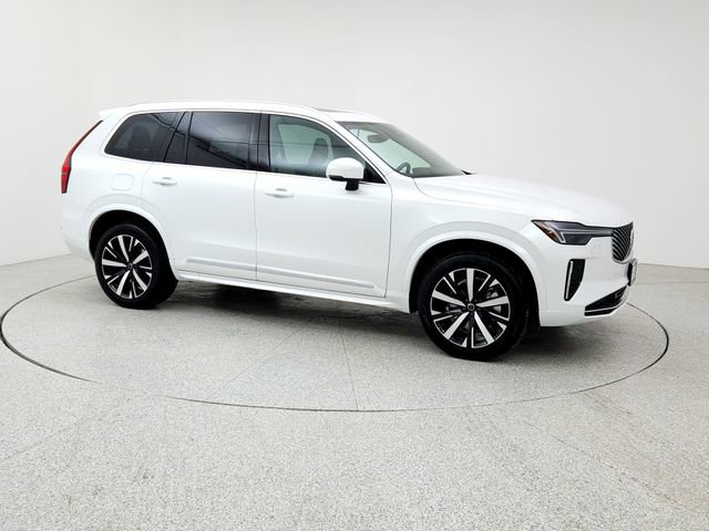 New 2025 Volvo XC90 B6 Core w/ Climate Package image 3
