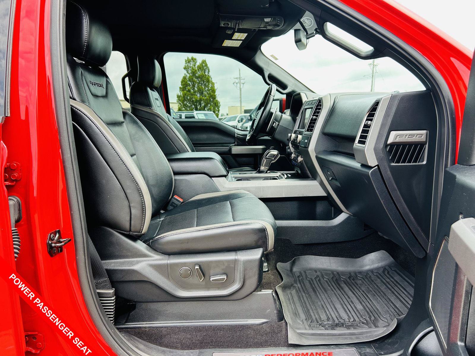 Used 2018 Ford F150 Raptor w/ Equipment Group 802A Luxury AWD/4WD image 34