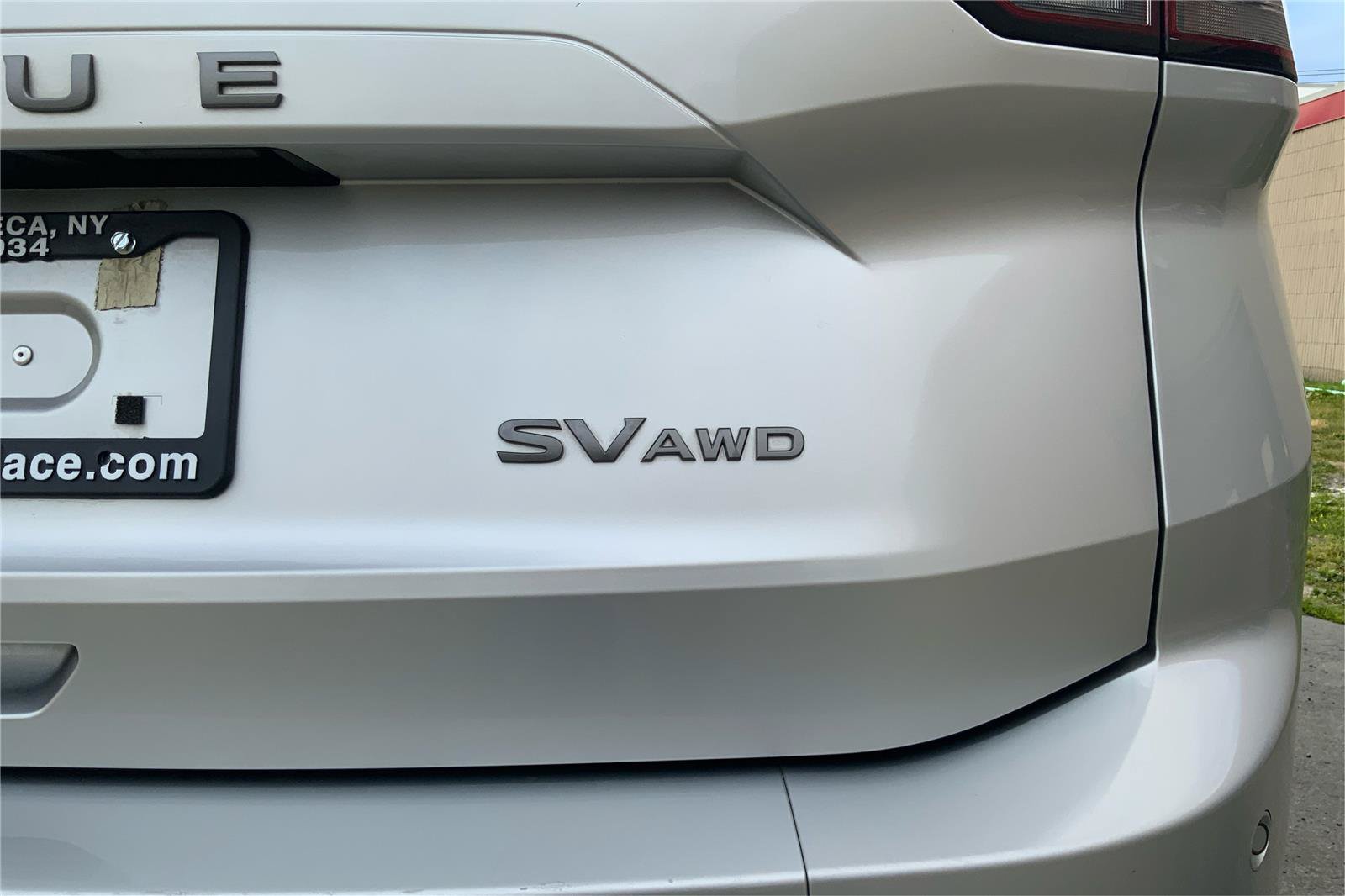 Used 2024 Nissan Rogue SV AWD/4WD image 23