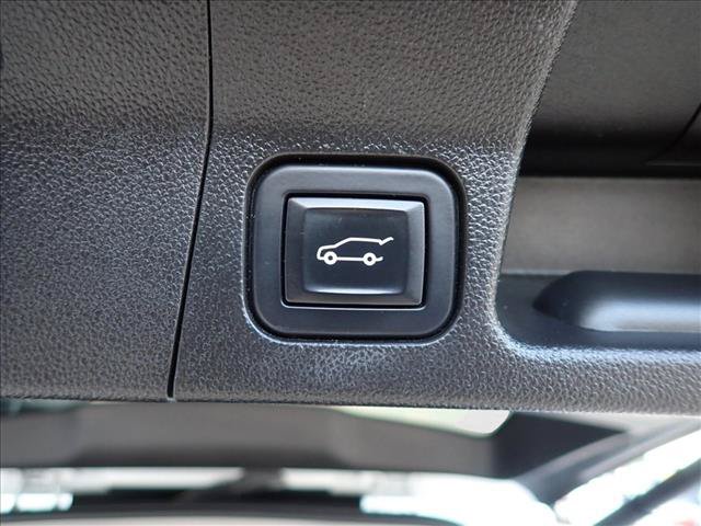 Used 2020 GMC Acadia SLT AWD/4WD image 12