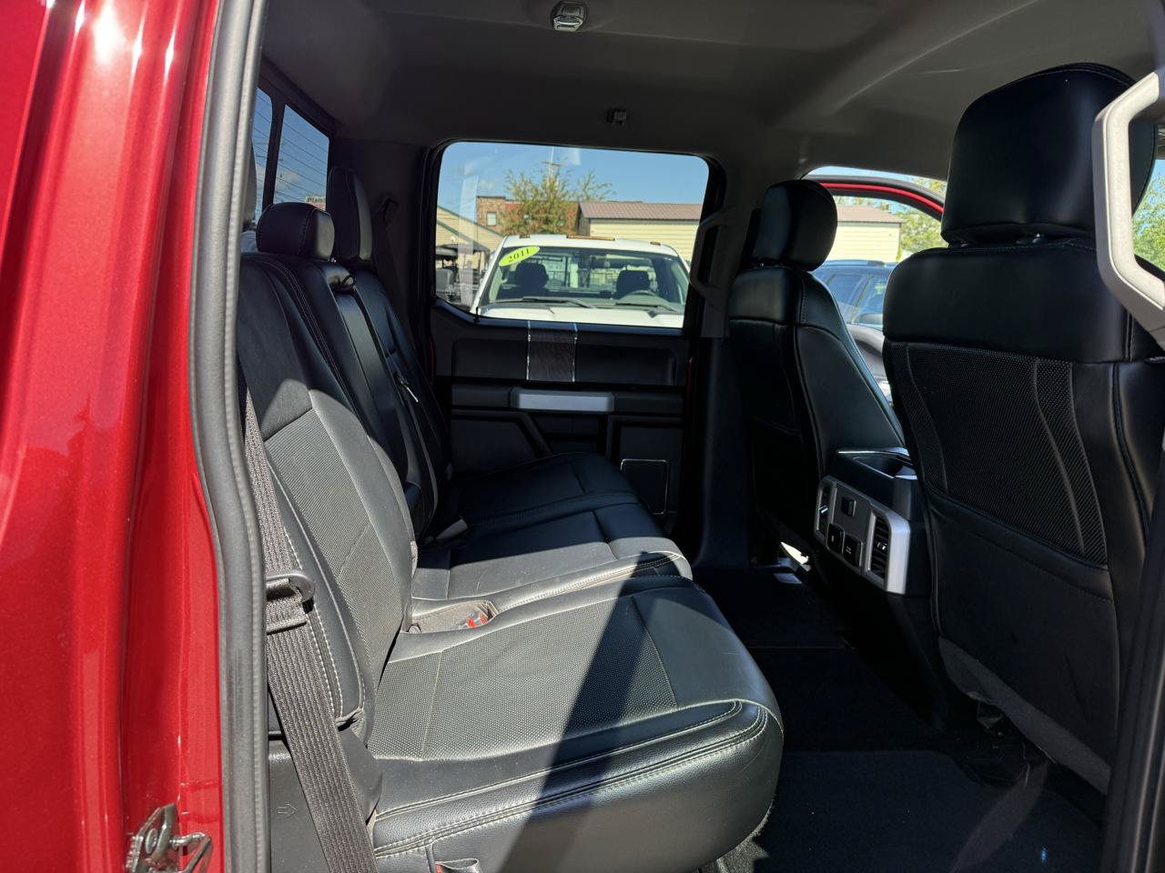 Used 2019 Ford F250 Lariat w/ Lariat Ultimate Package AWD/4WD image 22