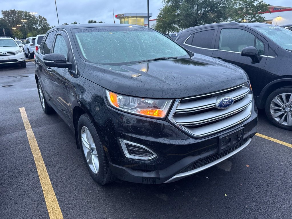 Used 2017 Ford Edge SEL w/ Equipment Group 201A FWD image 3