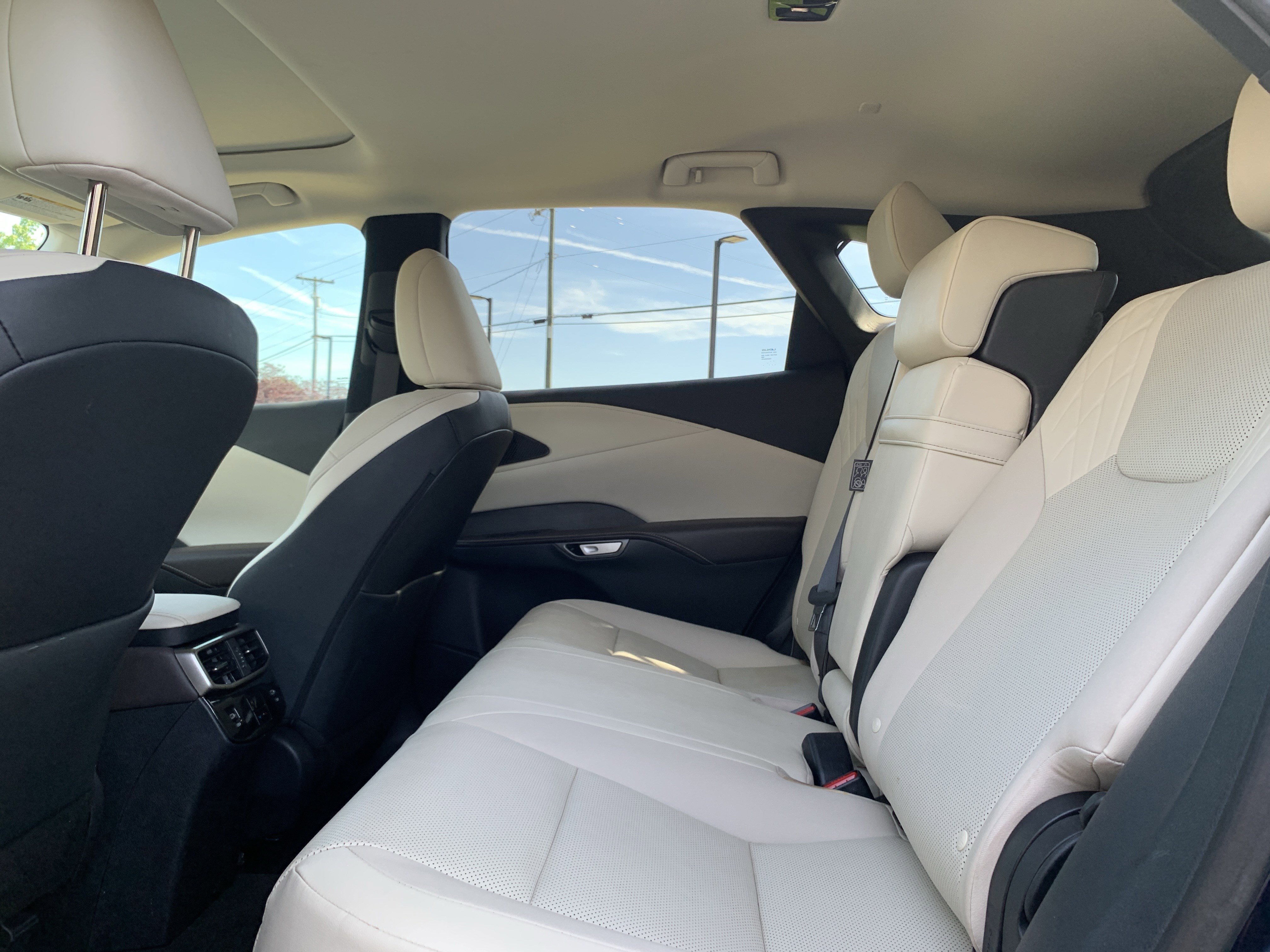 Used 2023 Lexus RX 350 Premium w/ Cold Area Package image 32