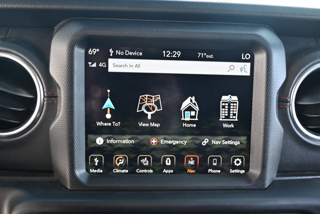 Used 2020 Jeep Gladiator Rubicon AWD/4WD image 13