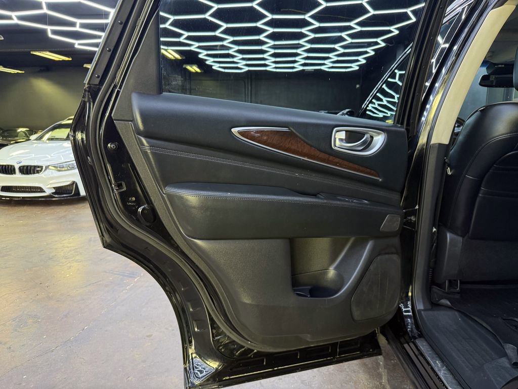 Used 2015 INFINITI QX60 AWD Hybrid w/ HEV Deluxe Touring Package image 15