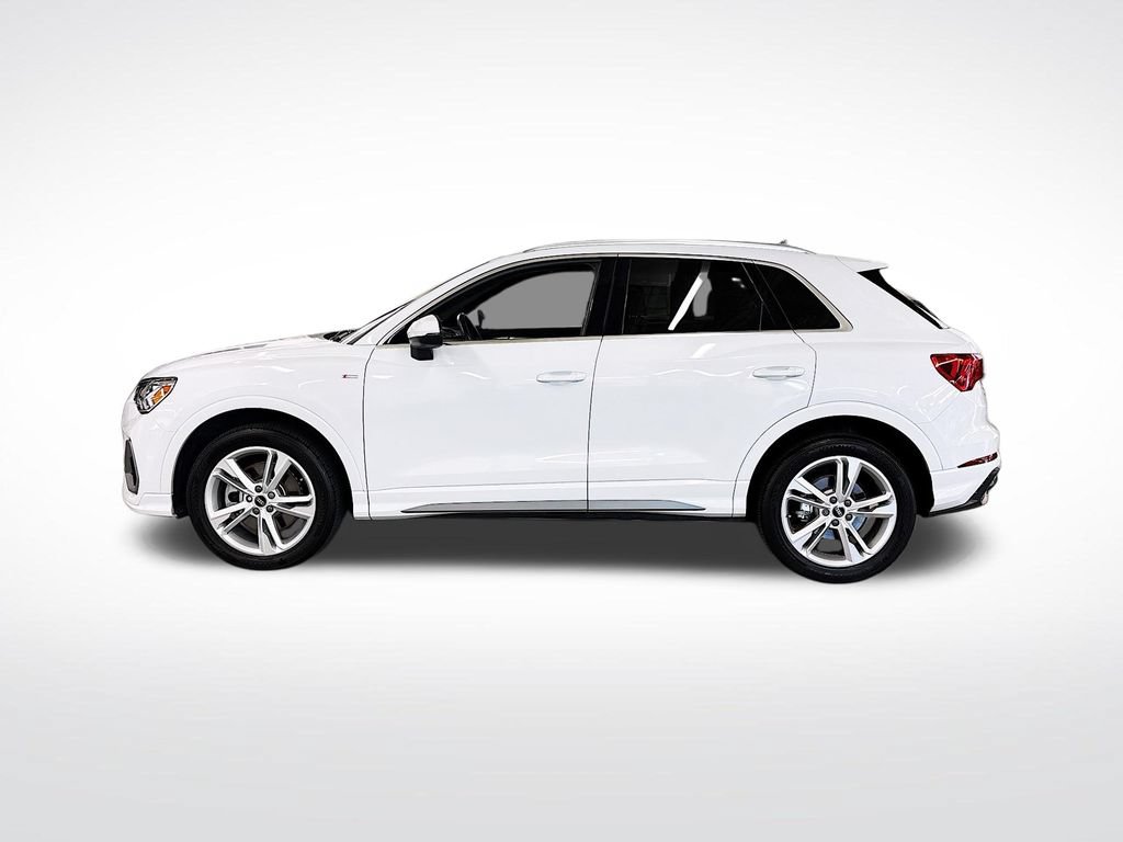 Used 2022 Audi Q3 2.0T Premium Plus AWD/4WD image 2