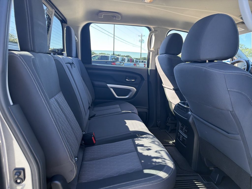 Used 2021 Nissan Titan SV w/ SV Convenience Package AWD/4WD image 26