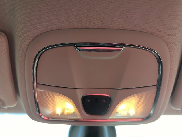 Used 2019 Jeep Cherokee Trailhawk w/ Cold Weather Group image 20