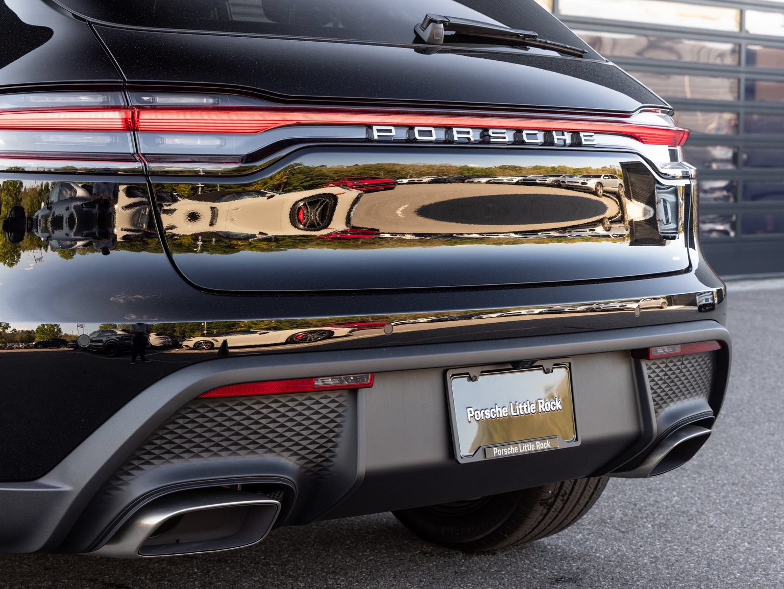 Certified 2026 Porsche Macan AWD/4WD image 12