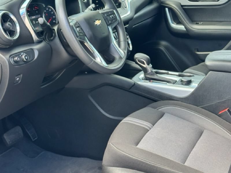 Used 2024 Chevrolet Blazer LT FWD image 8