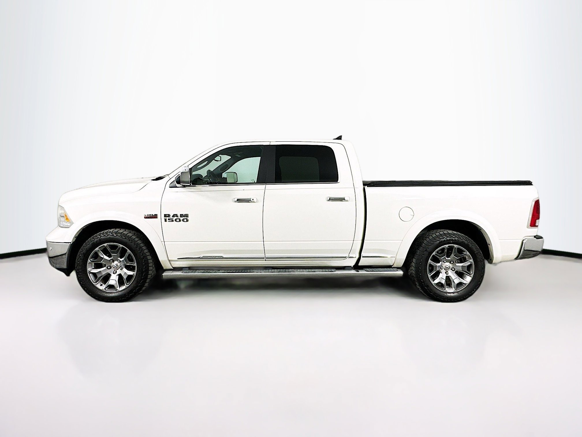 Used 2017 RAM 1500 Limited image 4