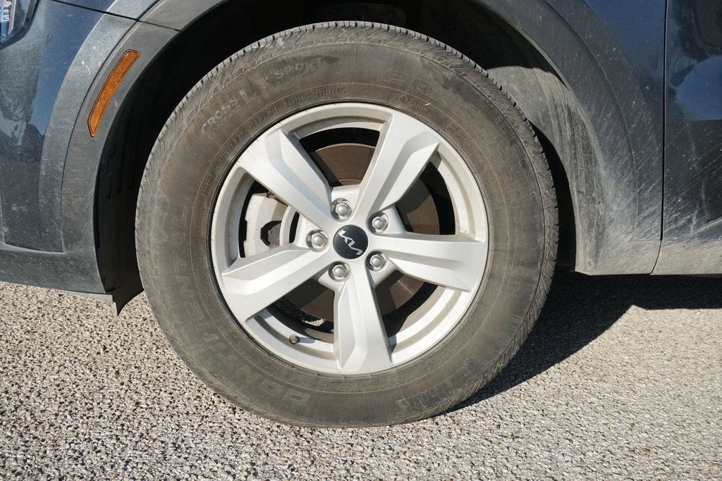 Used 2024 Kia Sorento LX image 13