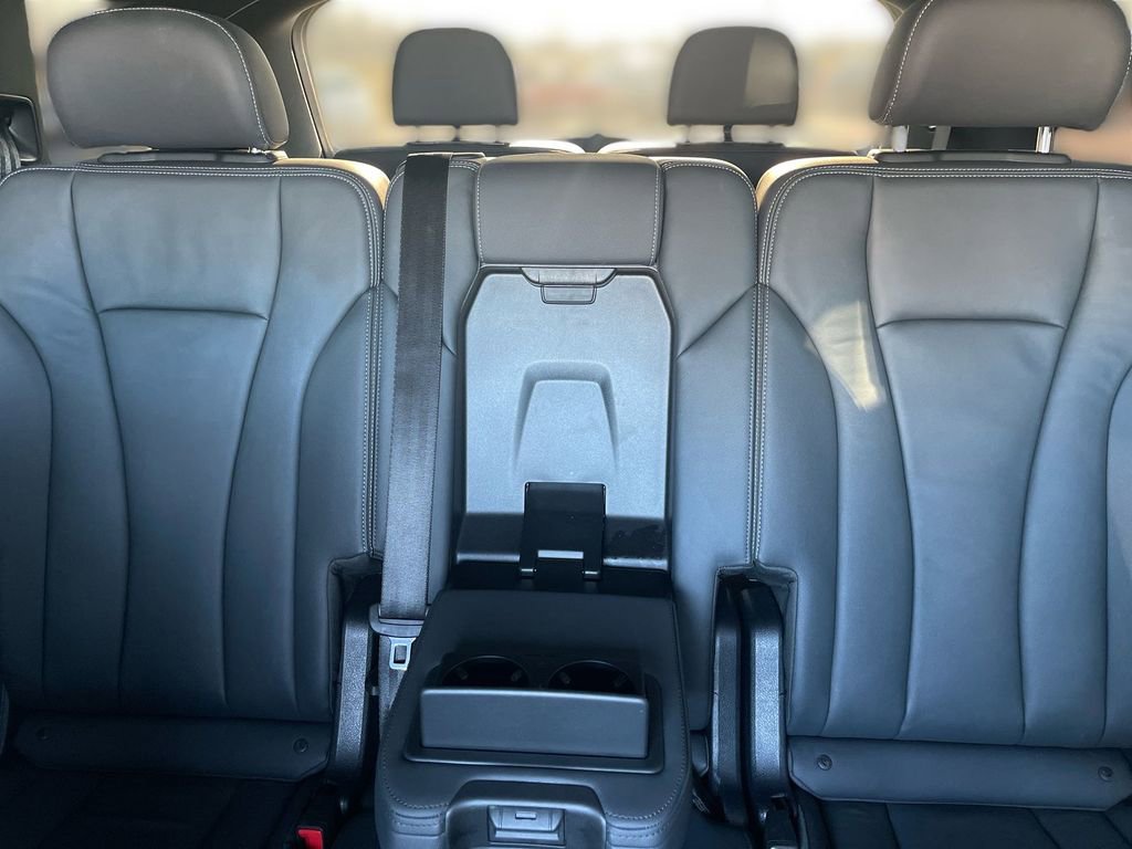 Used 2025 Audi Q7 3.0T Premium Plus image 36