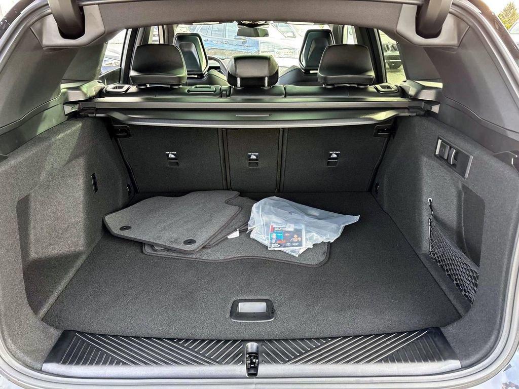 New 2026 BMW X3 xDrive30 w/ Premium Package image 9