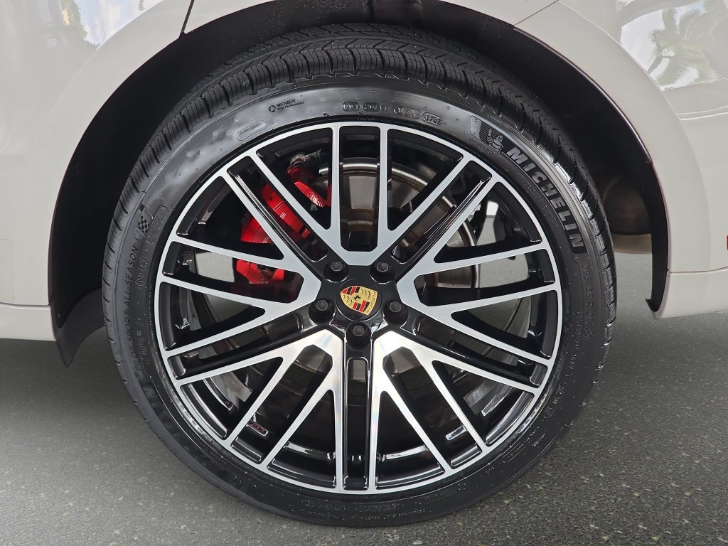 Used 2024 Porsche Macan S AWD/4WD image 31
