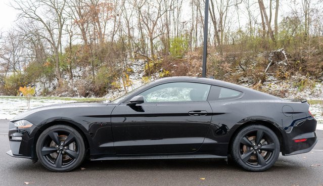 Used 2022 Ford Mustang GT w/ Black Accent Package image 9