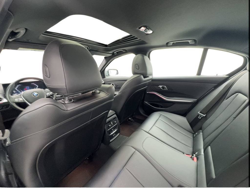 Used 2024 BMW 330i Sedan RWD image 26