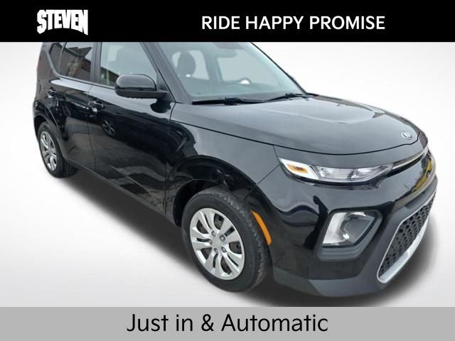 Used 2020 Kia Soul LX image 2