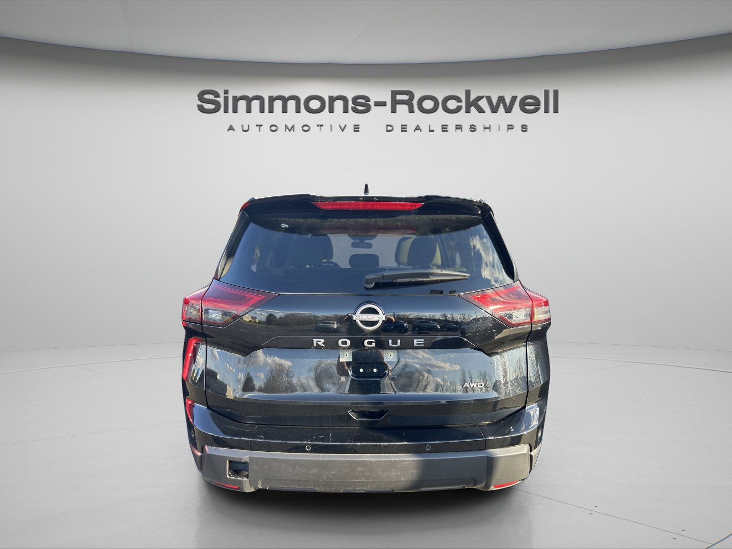 Used 2025 Nissan Rogue SV AWD/4WD image 10