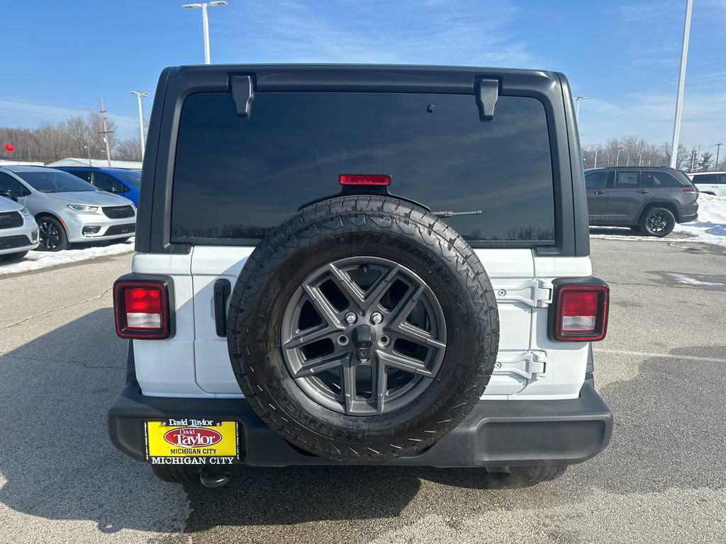 Used 2024 Jeep Wrangler Sport S image 6