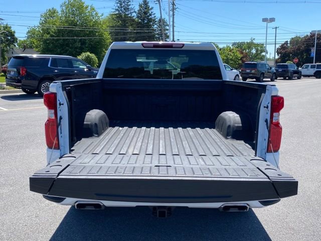 Used 2025 Chevrolet Silverado 1500 RST AWD/4WD image 9