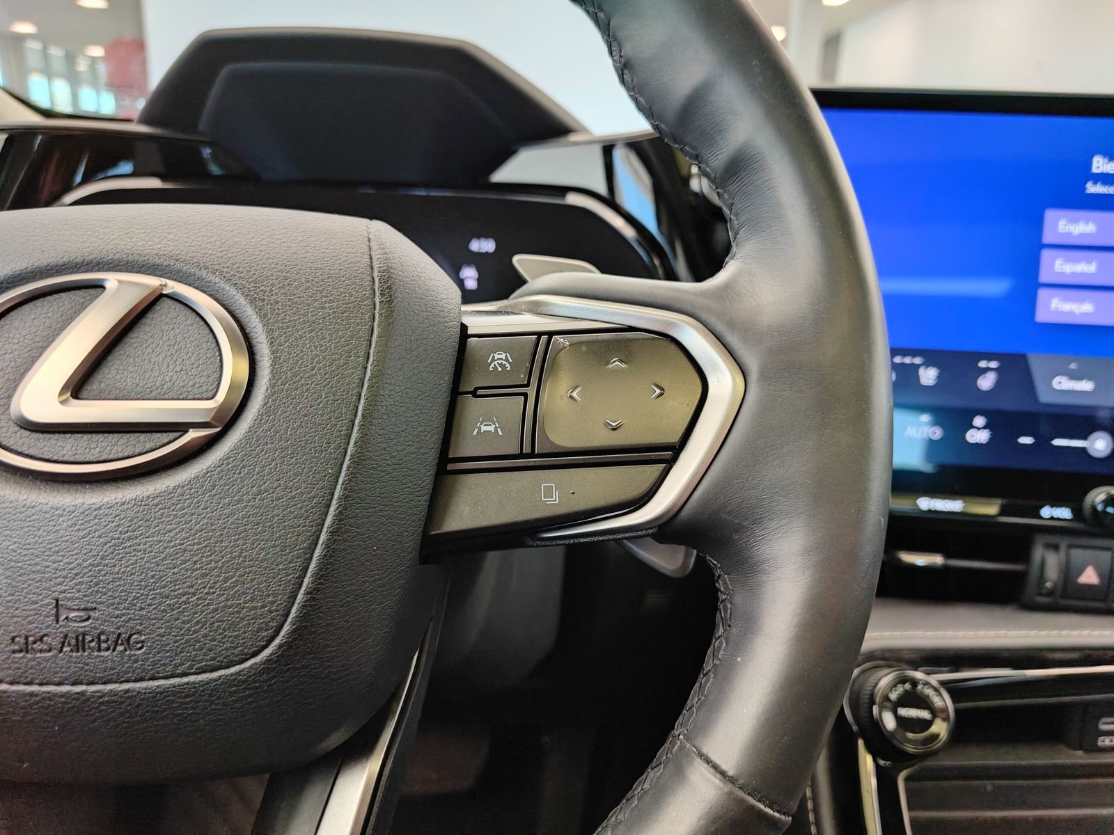 Used 2022 Lexus NX 350h AWD w/ Vision Package image 13