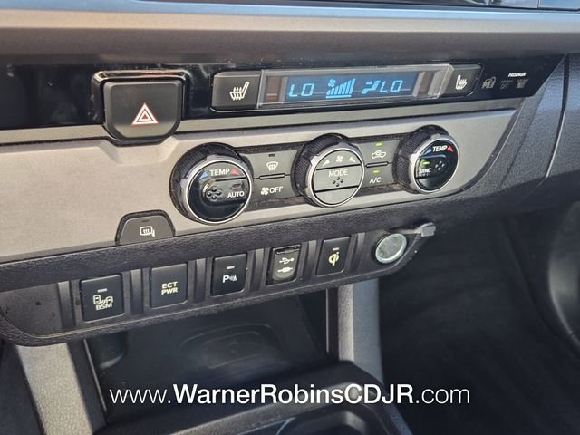 Used 2016 Toyota Tacoma TRD Sport w/ Premium & Technology Package RWD image 24