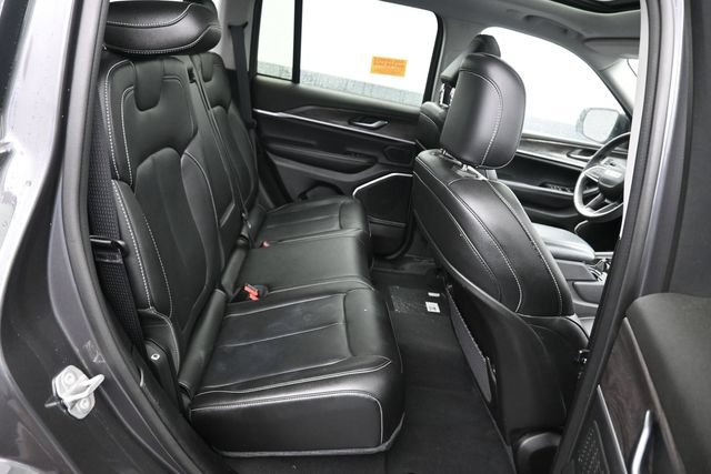 Used 2022 Jeep Grand Cherokee Limited 4xe AWD/4WD image 9