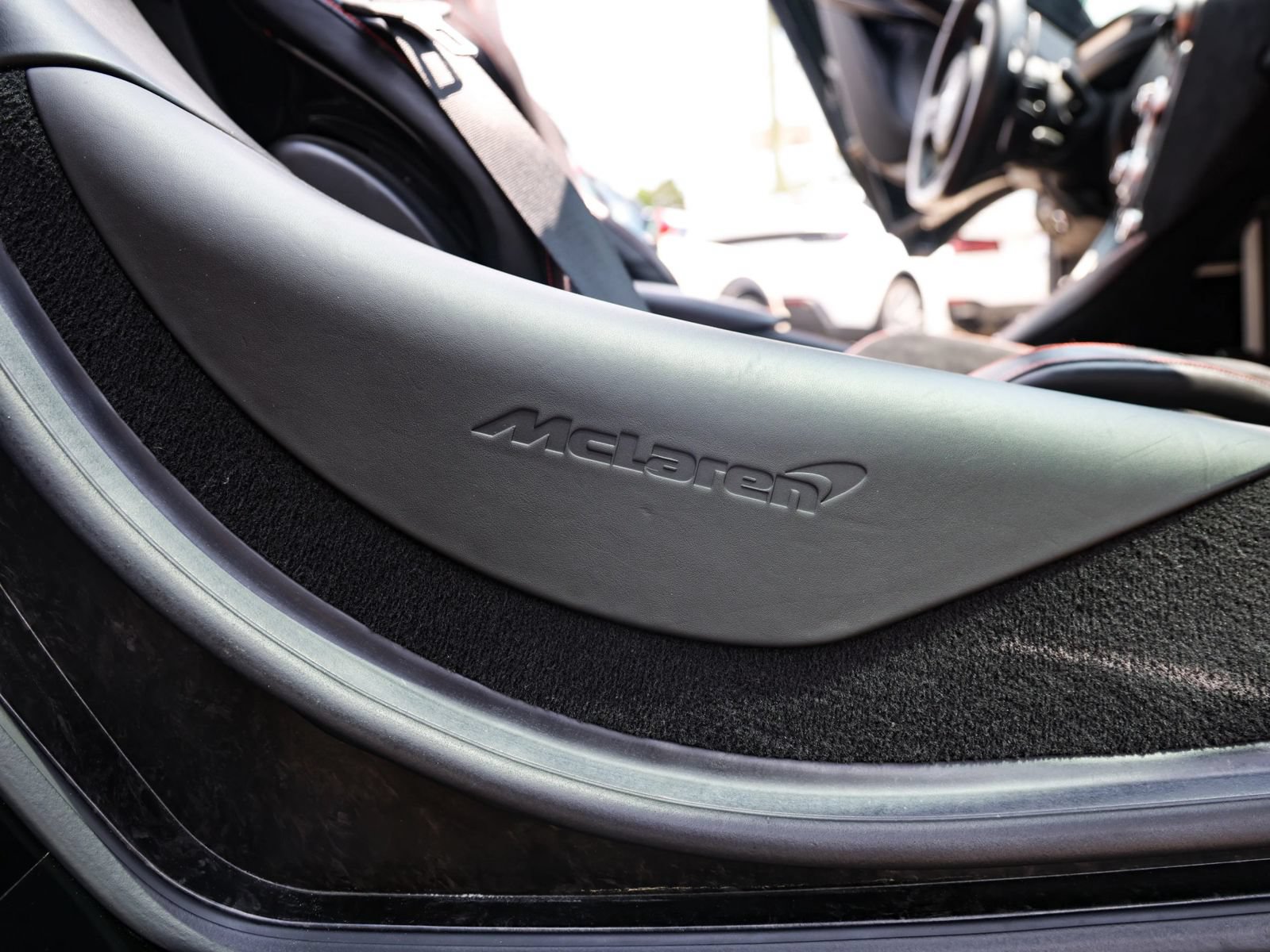 Used 2020 McLaren 720S Spider RWD image 66