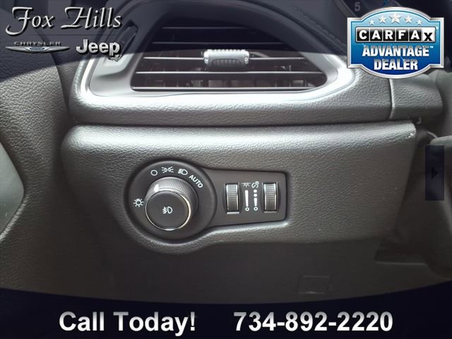 New 2026 Chrysler Pacifica Limited image 16