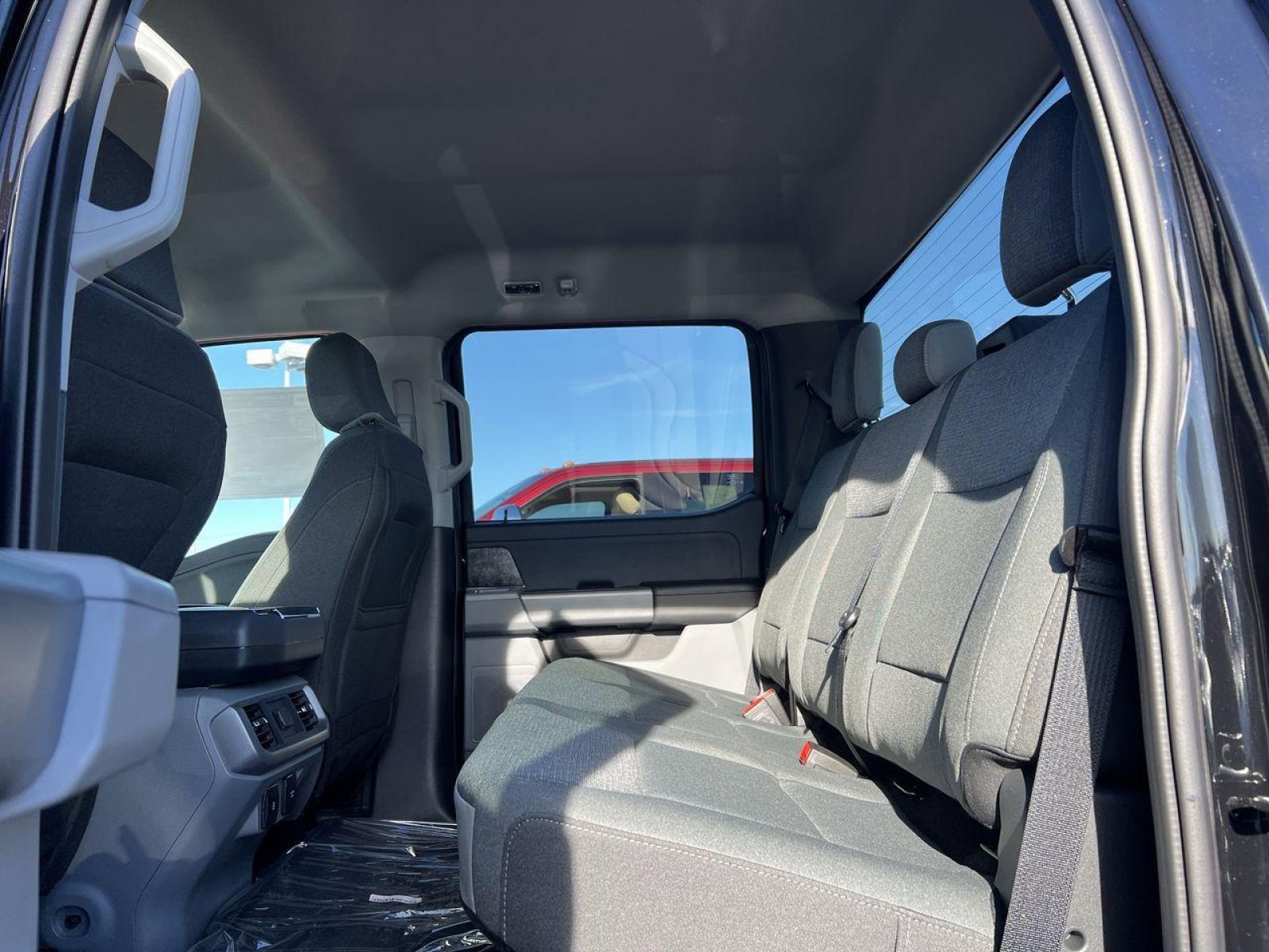 New 2024 Ford F150 Lightning XLT w/ Max Trailer Tow Package image 25