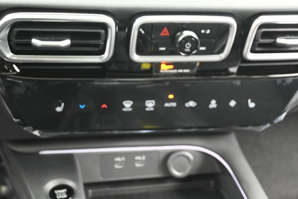 New 2026 Nissan Sentra SV w/ SV Convenience Package FWD image 11