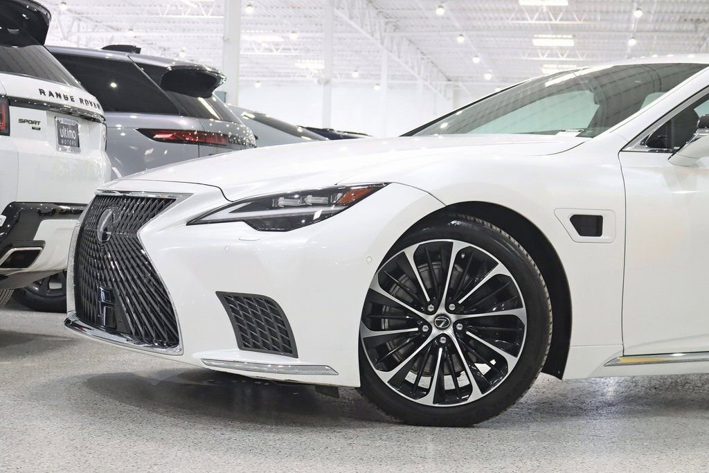 Used 2022 Lexus LS 500h AWD w/ Luxury Package image 2