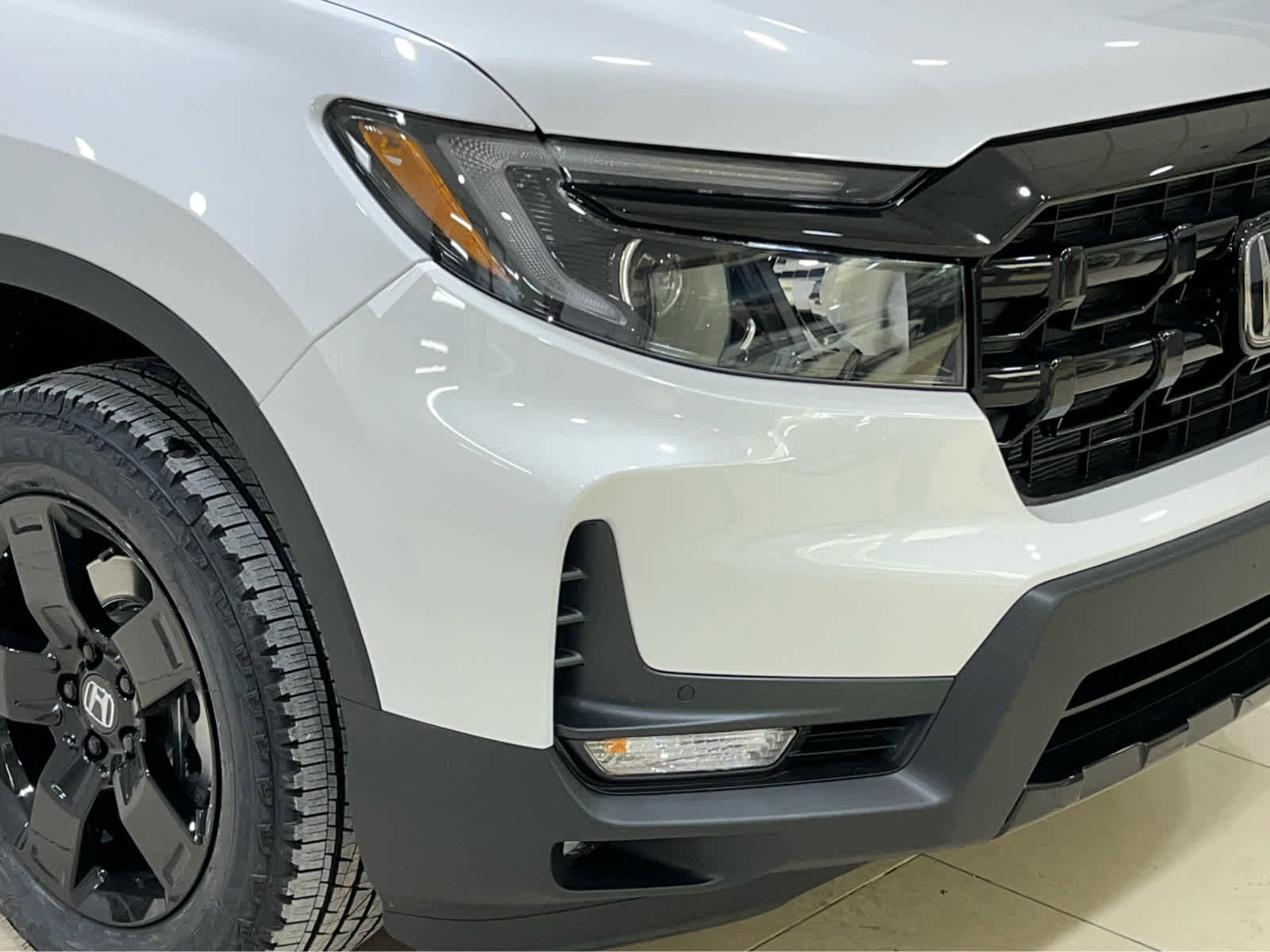 New 2026 Honda Ridgeline Black Edition image 2