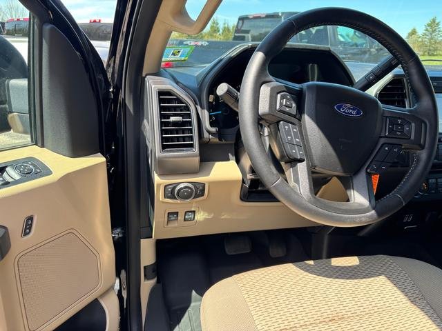Used 2018 Ford F150 XLT w/ Equipment Group 302A Luxury AWD/4WD image 9